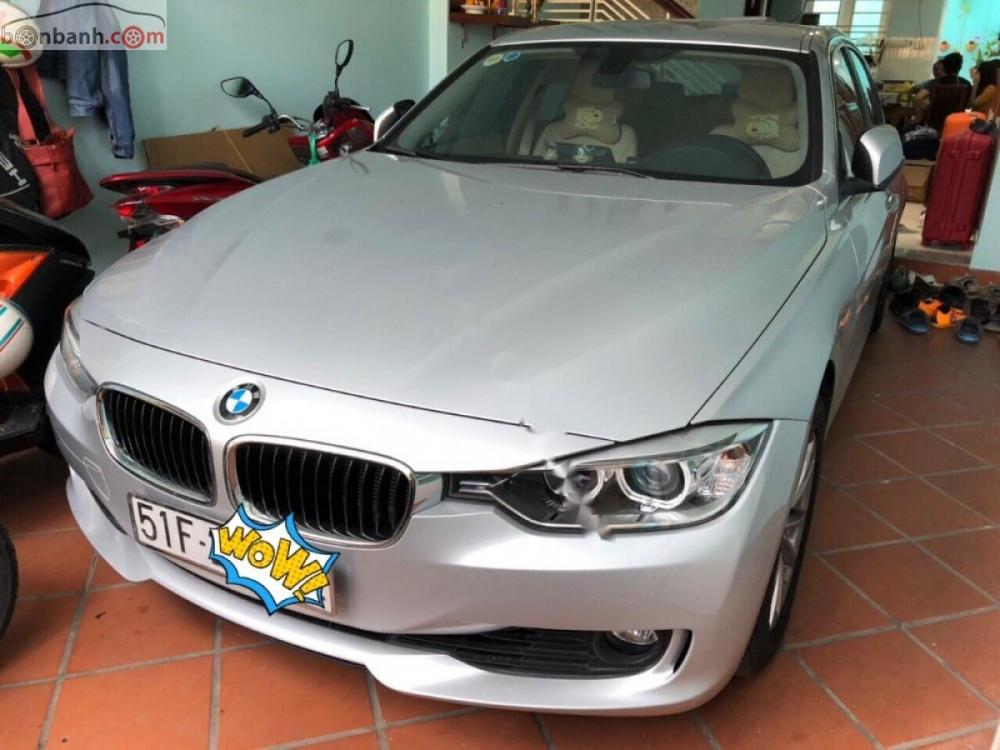 BMW 3 Series 320i 2015 - Cần bán lại xe BMW 3 Series 320i sản xuất năm 2015, màu bạc, nhập khẩu 