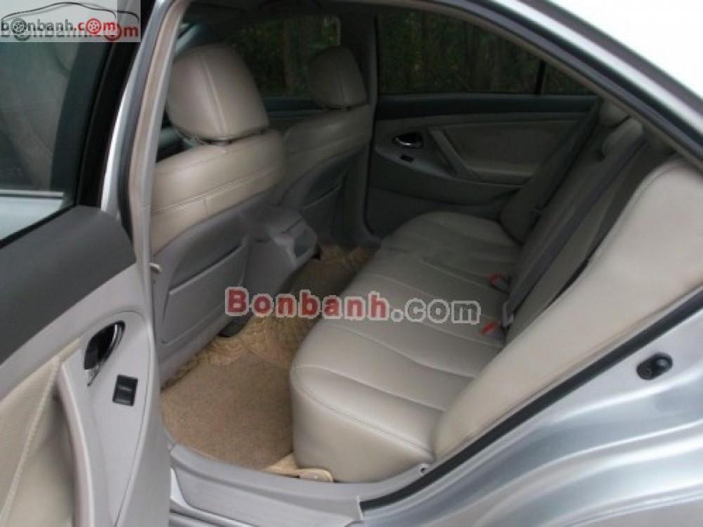 Toyota Camry 2007 - Chính chủ bán xe Toyota Camry 2007, màu bạc, xe nhập, giá chỉ 535 triệu