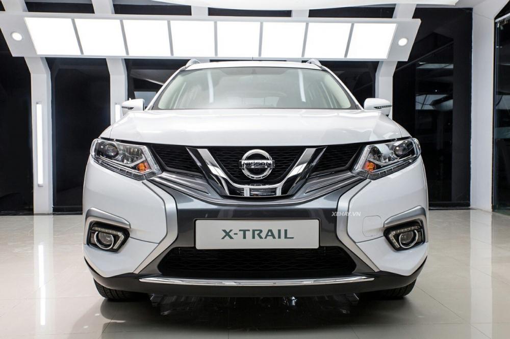 Nissan X trail 2.5L  Luxury 2018 - Cần bán xe Nissan X trail 2.5L SV Luxury sản xuất 2018, màu trắng