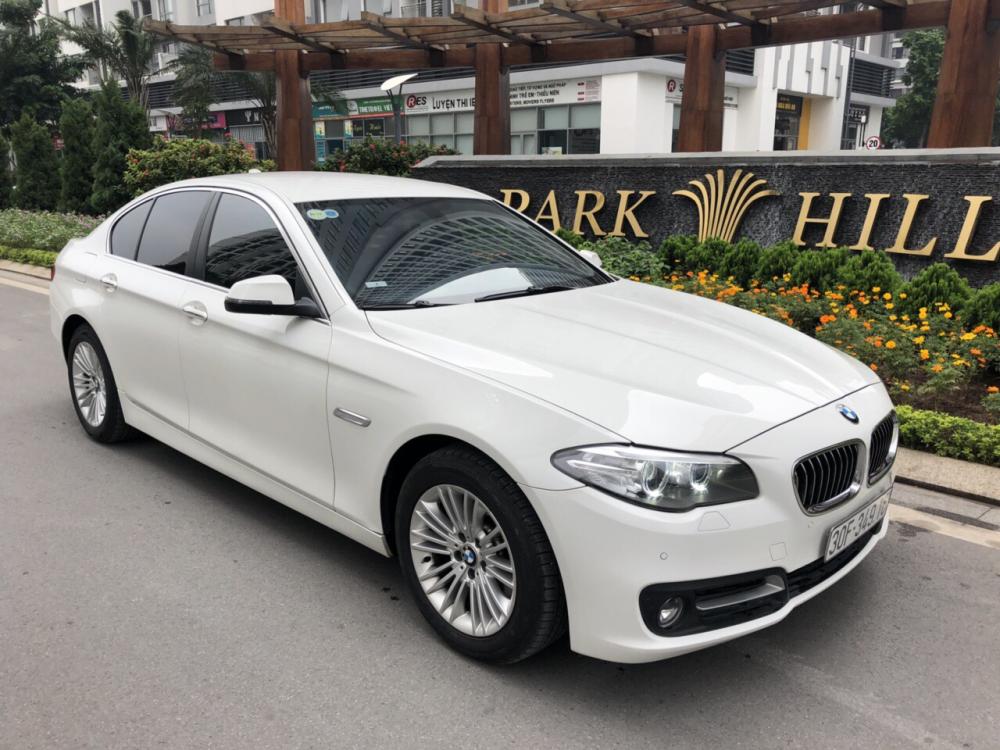 BMW 5 Series 520i 2015 - Cần bán xe BMW 5 Series sản xuất 2015 màu trắng