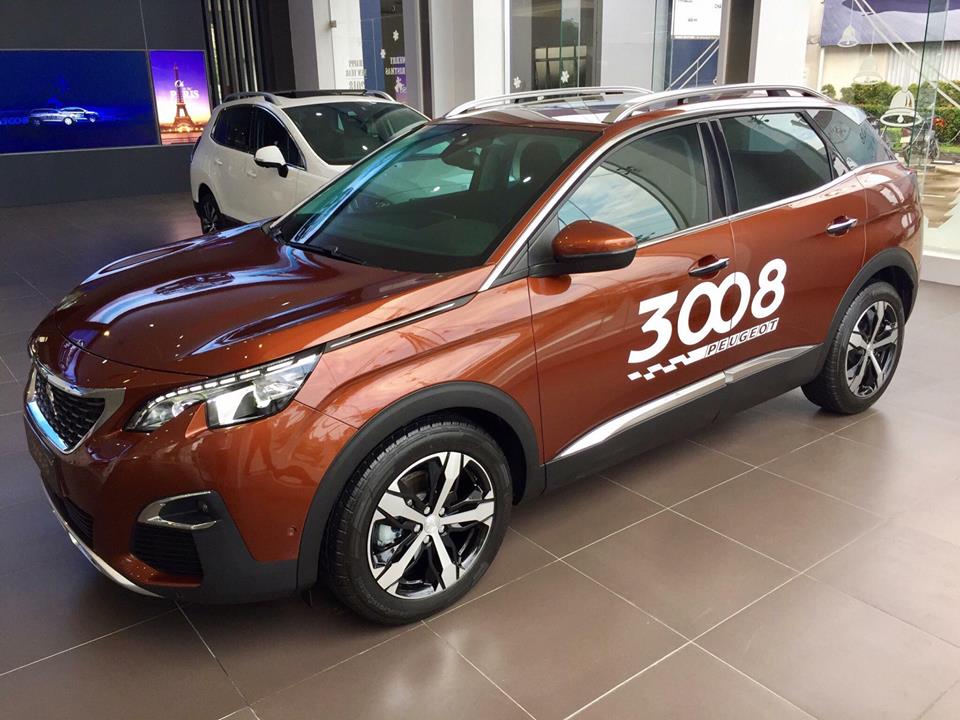 Peugeot 3008 2018 - Bán Peugeot 3008 sản xuất năm 2018, màu cam