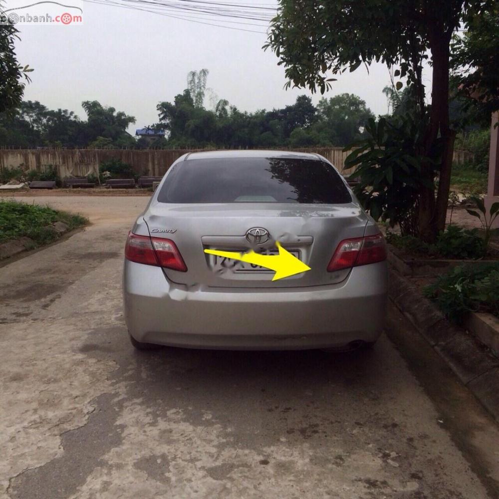 Toyota Camry 2007 - Chính chủ bán xe Toyota Camry 2007, màu bạc, xe nhập, giá chỉ 535 triệu