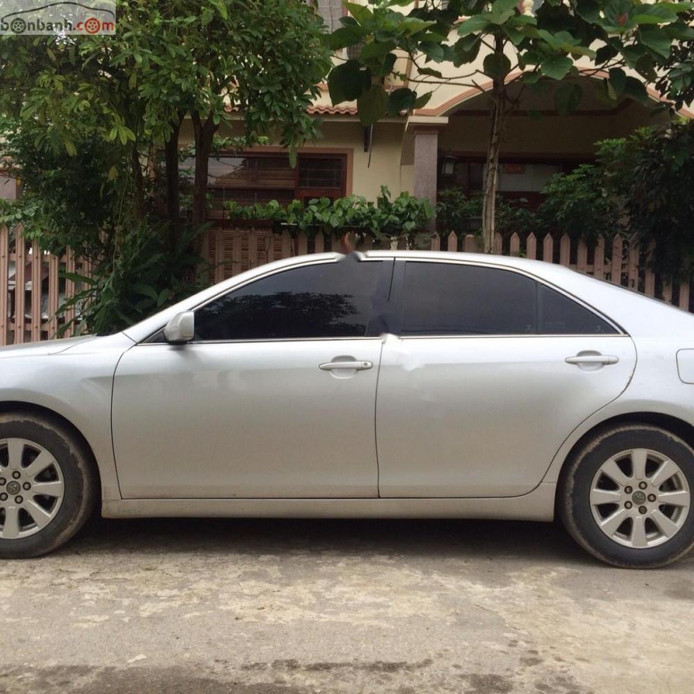 Toyota Camry 2007 - Chính chủ bán xe Toyota Camry 2007, màu bạc, xe nhập, giá chỉ 535 triệu