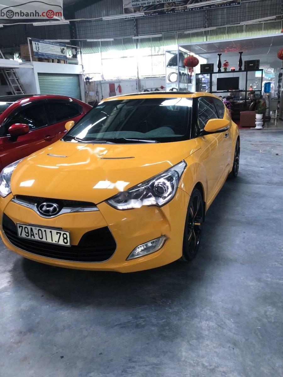 Hyundai Veloster 2011 - Chính chủ bán Hyundai Veloster năm 2011, màu vàng, xe nhập