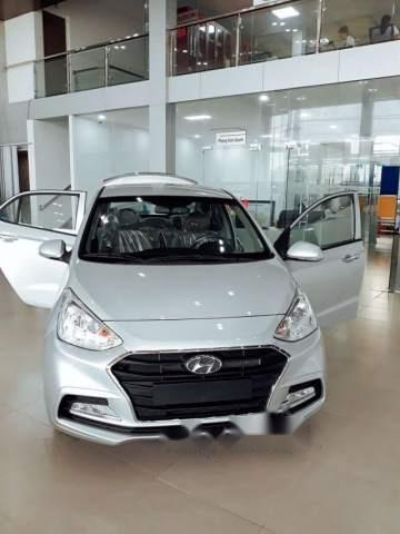 Hyundai Grand i10  1.2MT  2018 - Cần bán Hyundai Grand i10 1.2MT đời 2018, màu bạc, giá 395tr