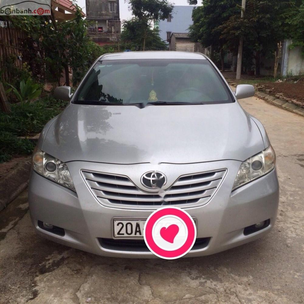 Toyota Camry 2007 - Chính chủ bán xe Toyota Camry 2007, màu bạc, xe nhập, giá chỉ 535 triệu