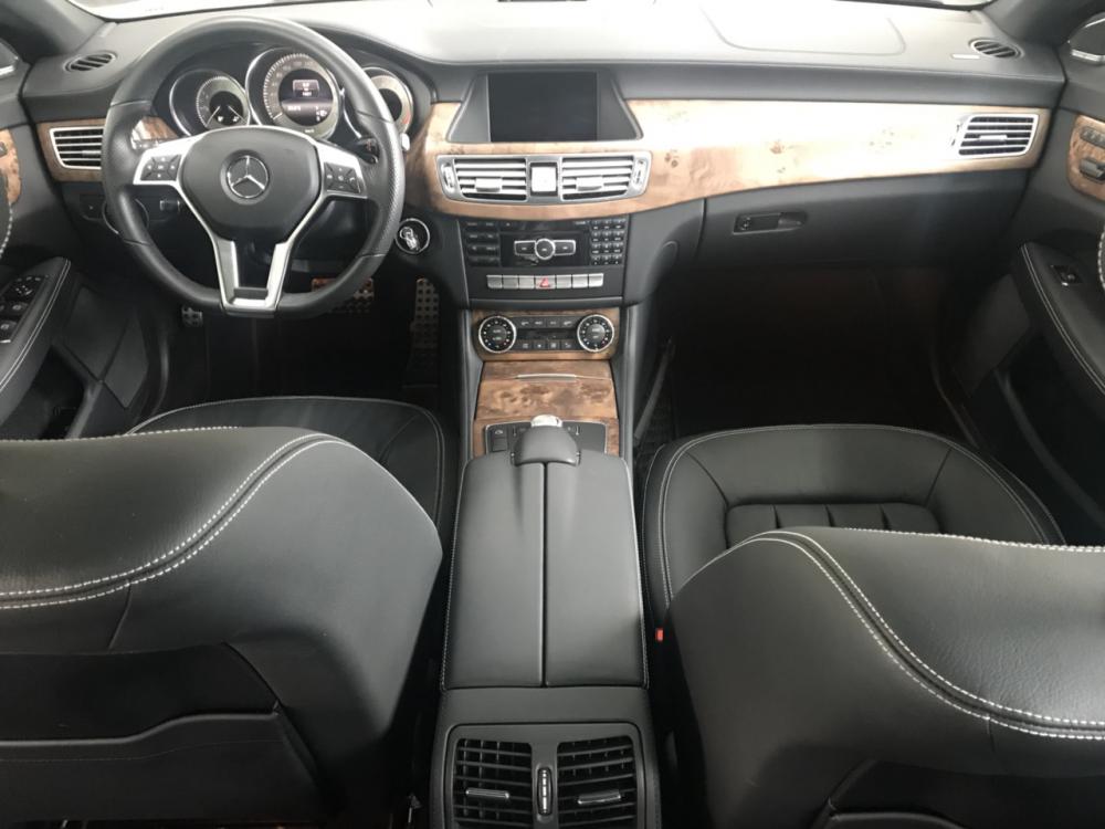 Mercedes-Benz CLS class CLS350 2014 - Bán xe Mercedes CLS350 màu trắng cũ - lướt 4/2018 chính hãng