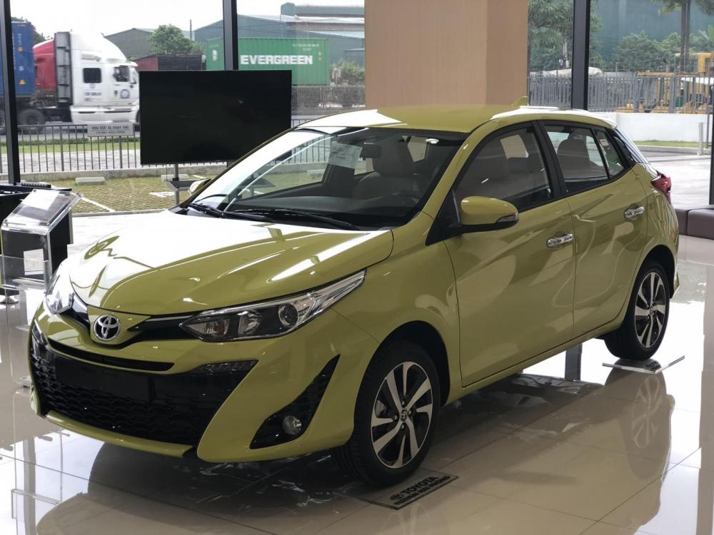 Toyota Yaris  1.5G CVT 2018 - Cần bán Toyota Yaris 1.5G CVT 2018, màu vàng