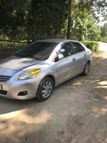 Toyota Vios   E  2010 - Cần bán xe Toyota Vios E năm 2010, màu bạc