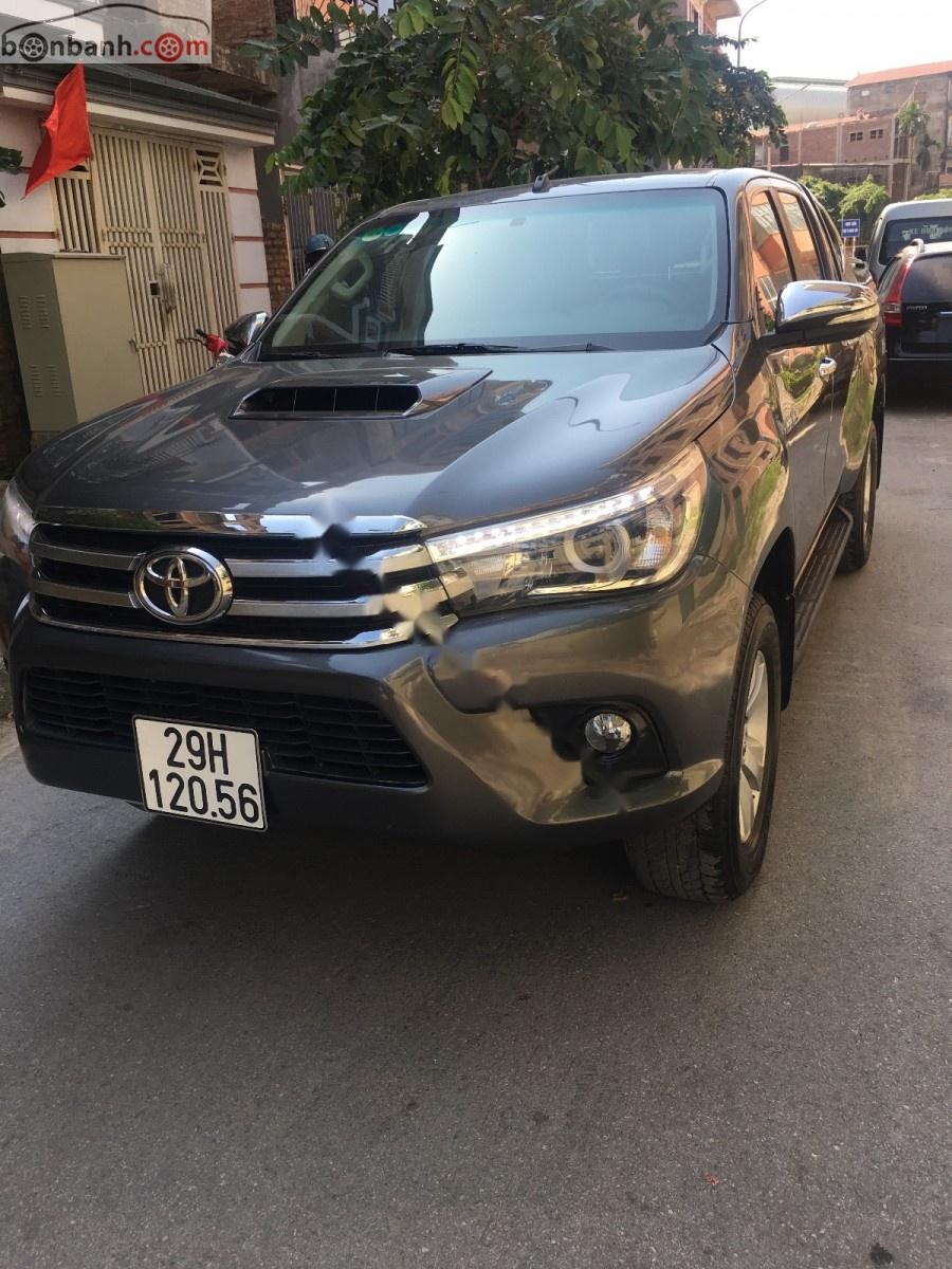 Toyota Hilux 2016 - Xe Toyota Hilux 2016, nhập khẩu ít sử dụng cần bán