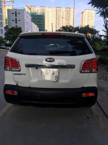 Kia Sorento AT 2013 - Cần bán gấp Kia Sorento AT năm 2013, màu trắng 