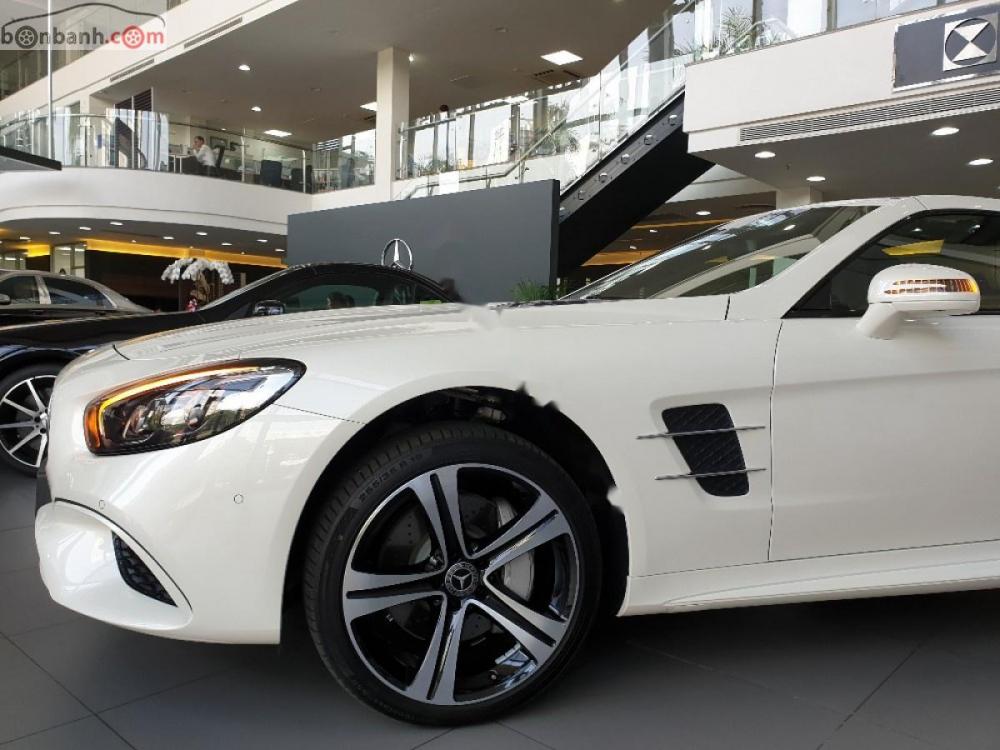 Mercedes-Benz SL class SL400 2018 - Bán Mercedes SL400 sản xuất 2018, màu trắng, xe nhập