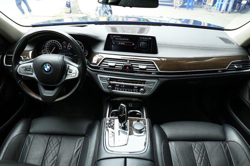 BMW 7 Series  740Li 2015 - Cần bán lại xe BMW 740Li đời 2016, màu đen số tự động