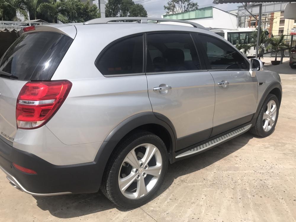 Chevrolet Captiva LTZ 2015 - Bán Chevrolet Captiva LTZ 2018, màu bạc như mới, 620 triệu