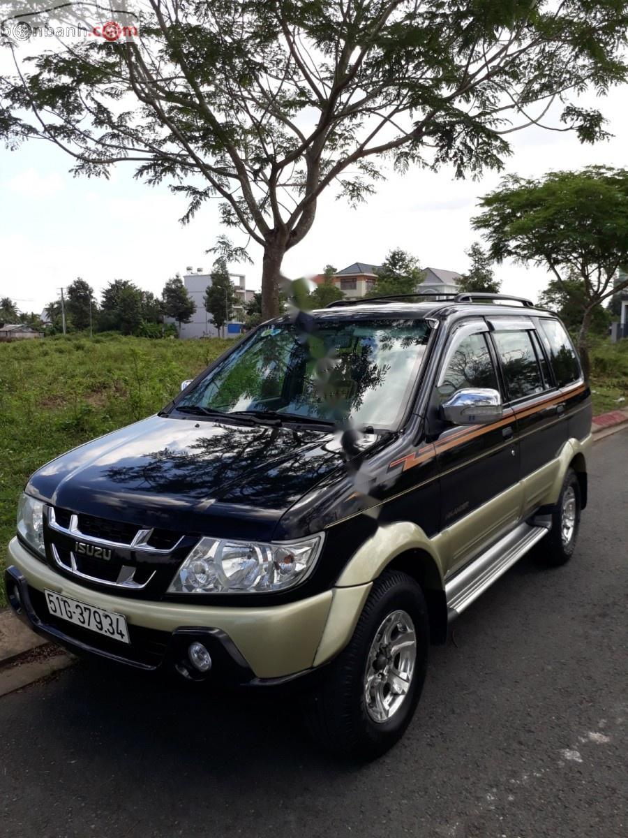 Isuzu Hi lander 2005 - Bán ô tô Isuzu Hi lander năm sản xuất 2005, màu đen, xe nhập, 270tr