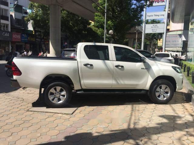 Toyota Hilux  2.4 AT    2018 - Toyota Thăng Long bán Toyota Hilux 2.4E 1 cầu máy dầu, số tự động 6 cấp, mới 100%