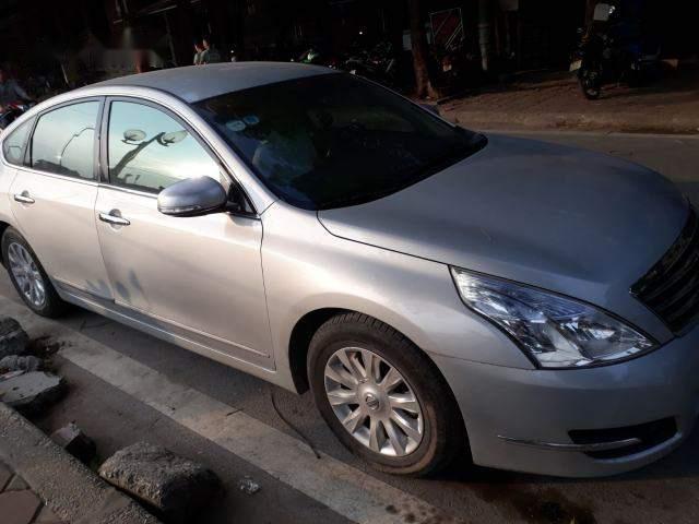 Nissan Teana 2010 - Bán ô tô Nissan Teana 2010, màu bạc chính chủ