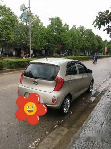 Kia Picanto 2012 - Cần bán gấp Kia Picanto đời 2012, màu kem (be) xe gia đình 