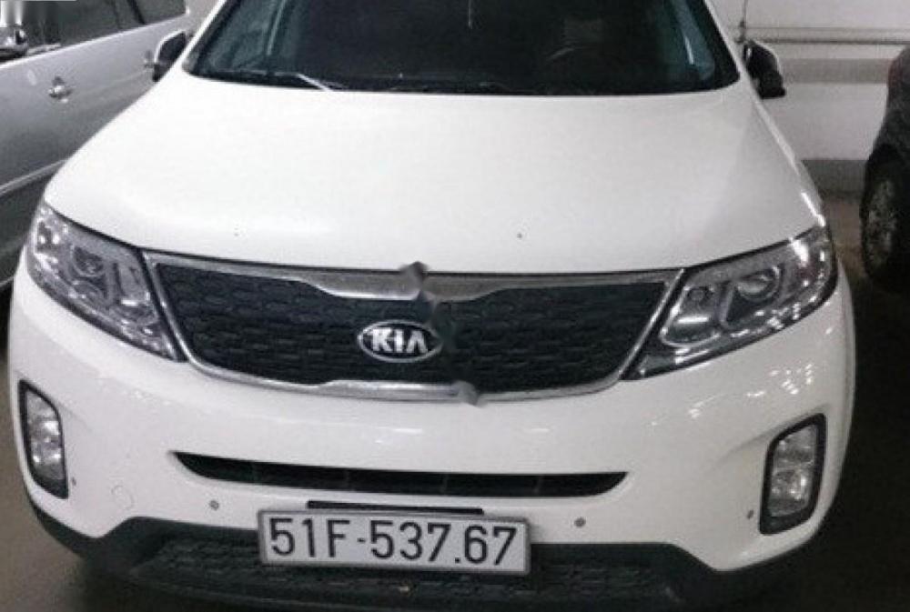 Kia Sorento GAT 2015 - Cần bán xe Kia Sorento GAT sản xuất 2015, màu trắng như xe mới