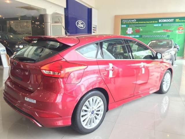 Ford Focus 1.5L Titanium AT - 4D 2018 - Bán ô tô Ford Focus đời 2018, màu đỏ giá tốt