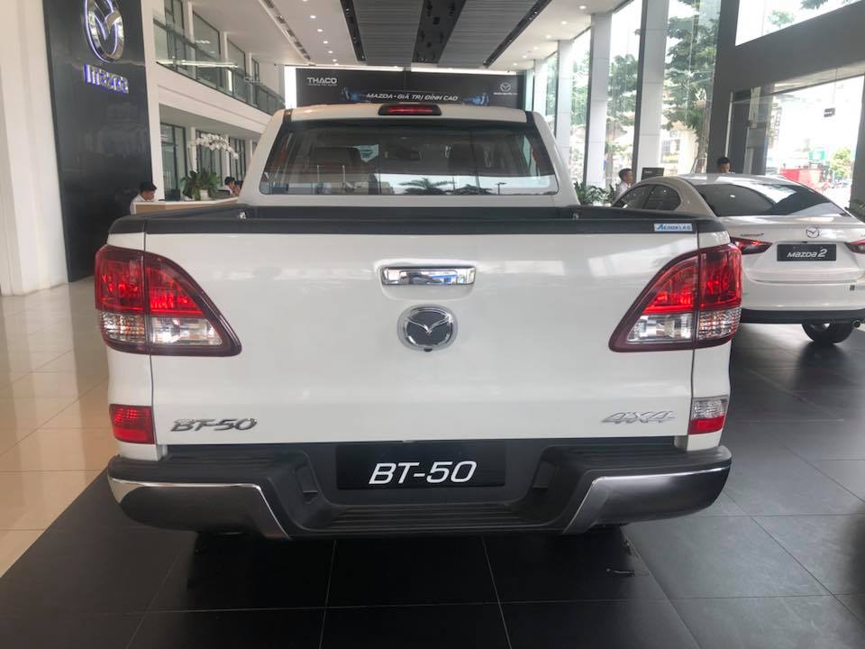Mazda BT 50 3.2 4WD  2018 - Mazda BT-50 3.2 AT 2018 giá tốt nhất tại Mazda Giải Phóng, hotline 0973.560.137