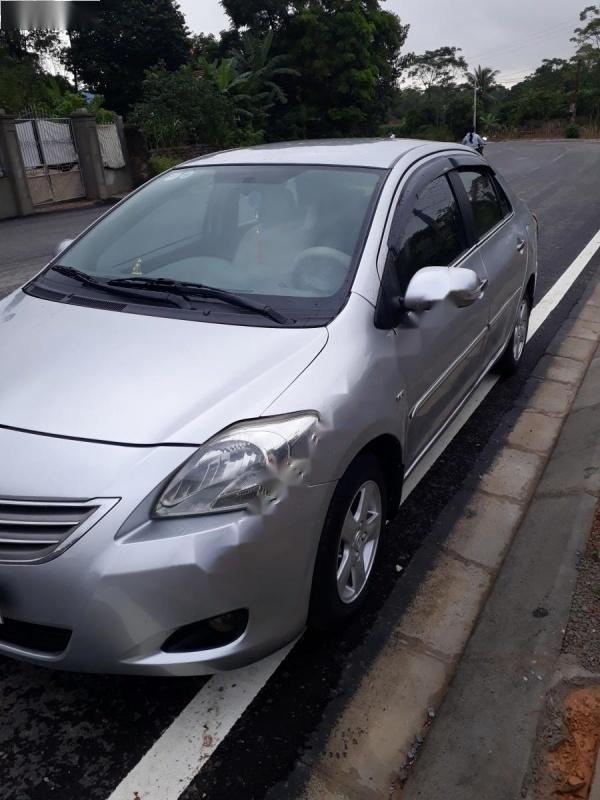 Toyota Vios 1.5E 2008 - Bán ô tô Toyota Vios 1.5E năm 2008, màu bạc như mới