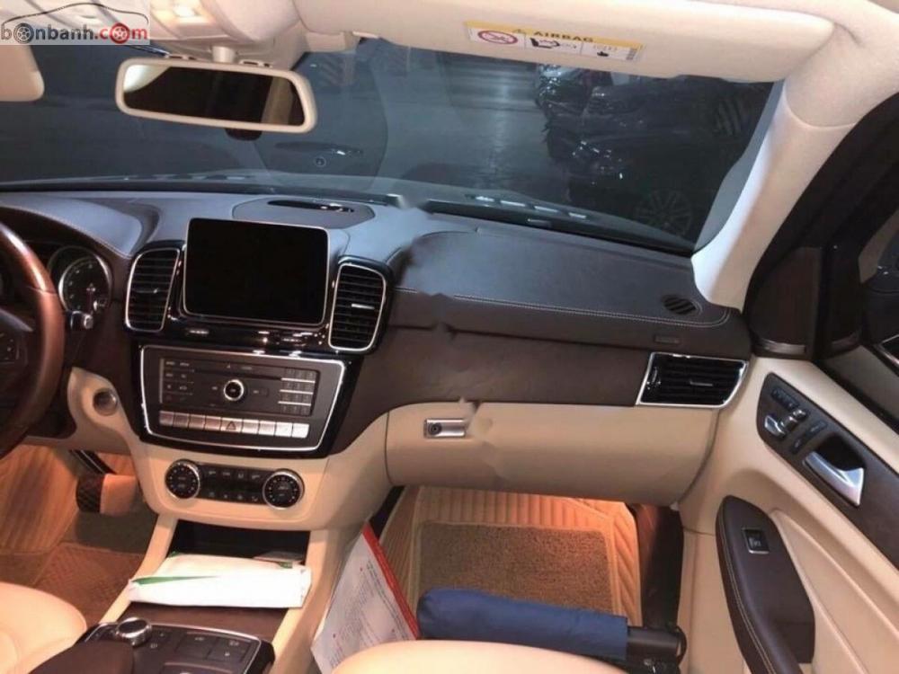 Mercedes-Benz GLS GLS 400 4Matic 2017 - Cần bán Mercedes GLS 400 4Matic năm 2017, màu đen, nhập khẩu nguyên chiếc 