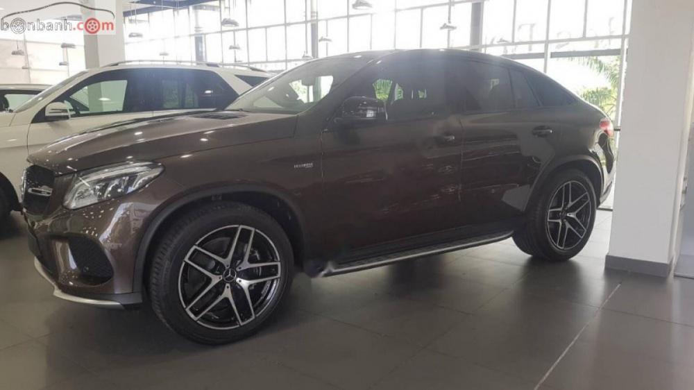 Mercedes-Benz GLE-Class 43 AMG 4Matic 2018 - Bán ô tô Mercedes GLE43 AMG 4Matic sản xuất năm 2018, màu nâu, xe nhập