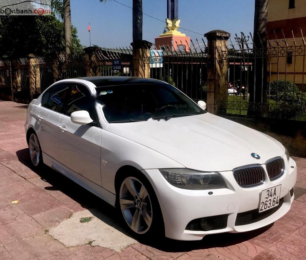 BMW 3 Series 320i 2009 - Bán BMW 3 Series 320i sản xuất năm 2009, màu trắng, nhập khẩu