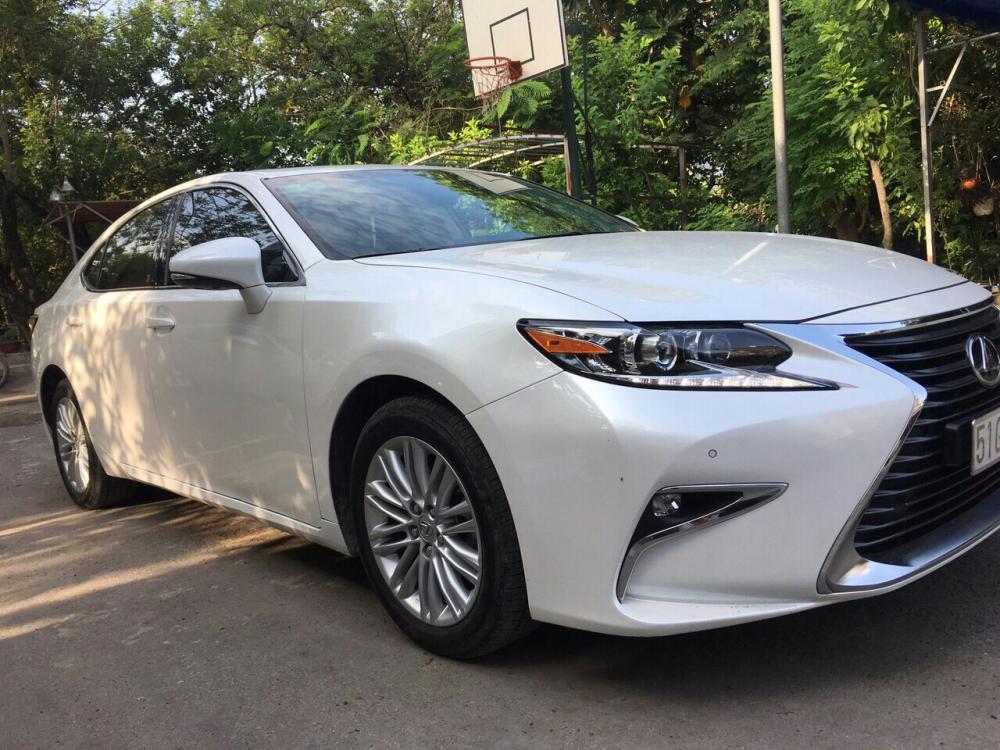 Lexus ES 250 2016 - Bán Lexus Es250 2016, đăng ký 2017 xe đẹp đi ít, bao kiểm tra tại hãng