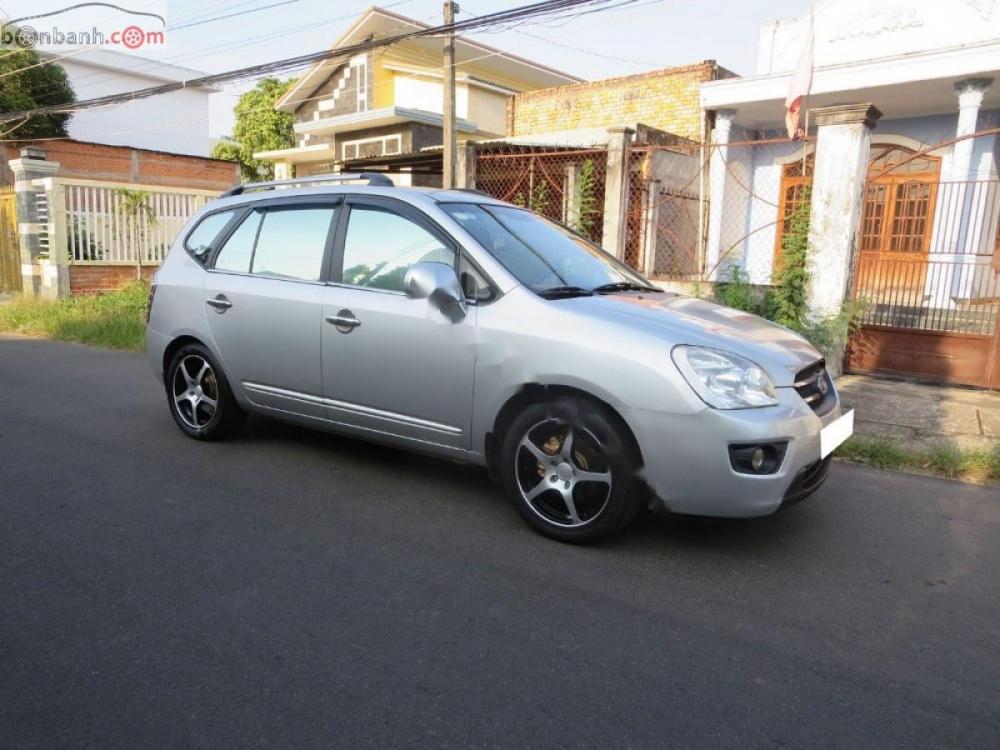 Kia Carens 2010 - Bán Kia Carens đời 2010, màu bạc