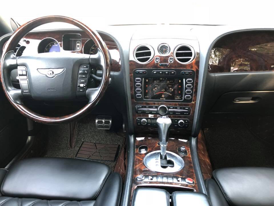 Bentley Continental 6.0 2006 - Bán xe Bentley Continental 6.0 năm sản xuất 2006, màu đen, xe nhập chính chủ