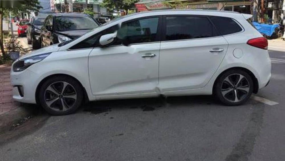 Kia Rondo 2015 -  Bán Kia Rondo màu trắng, đời 2015, xe đẹp 