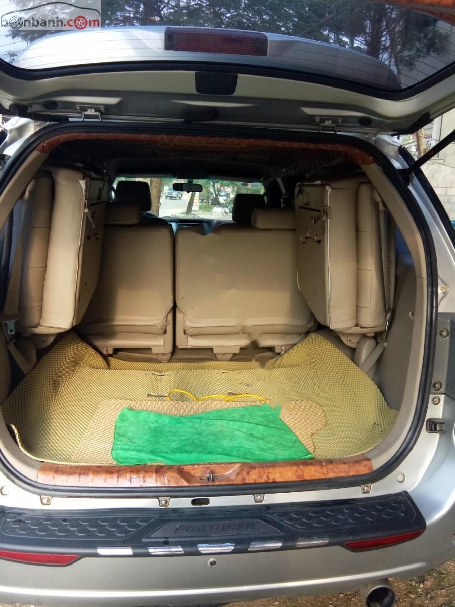 Toyota Fortuner 2009 - Bán Toyota Fortuner năm 2009, màu bạc, giá chỉ 625 triệu