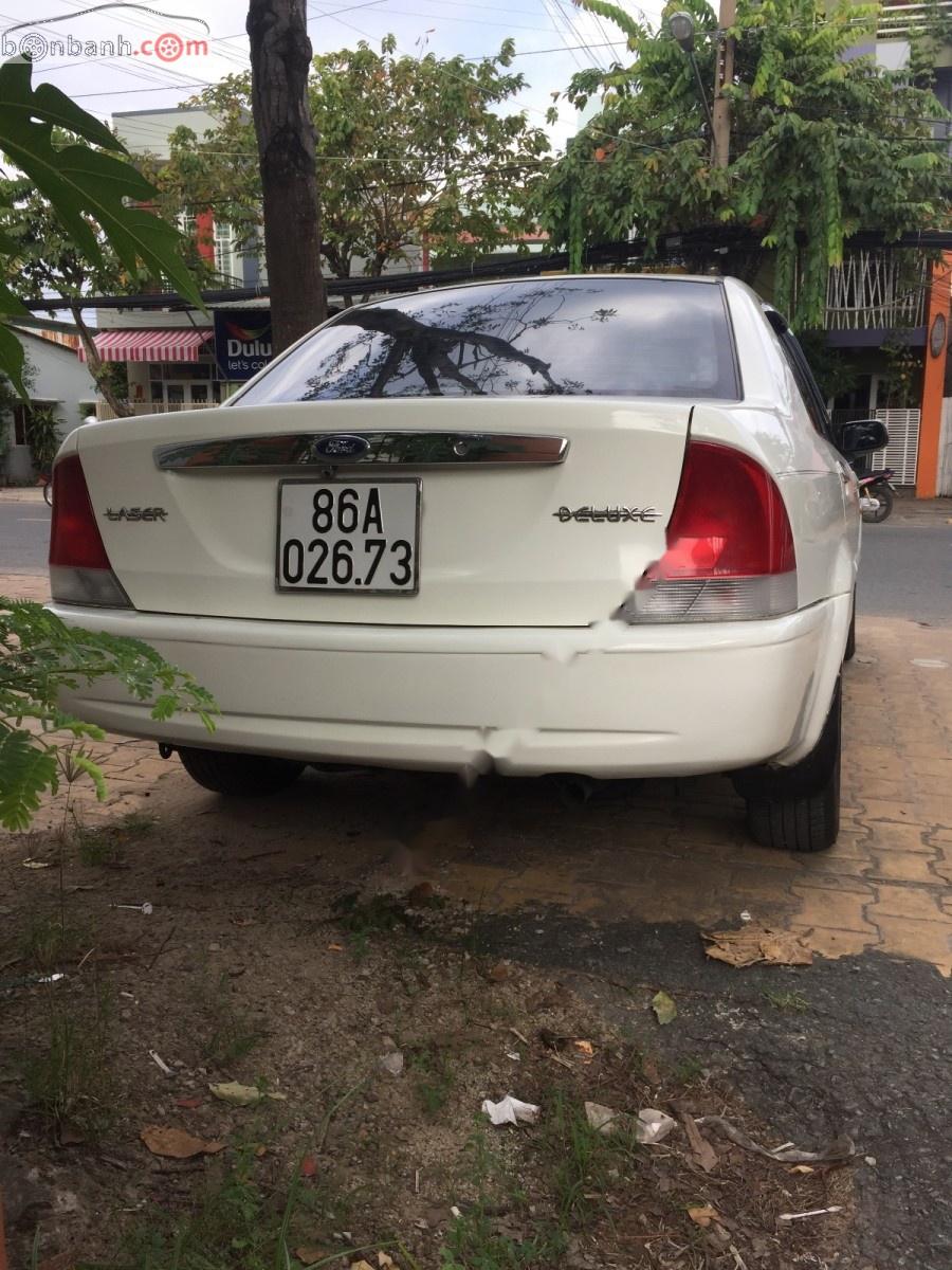 Ford Laser 2001 - Xe cũ Ford Laser sản xuất năm 2001, màu trắng