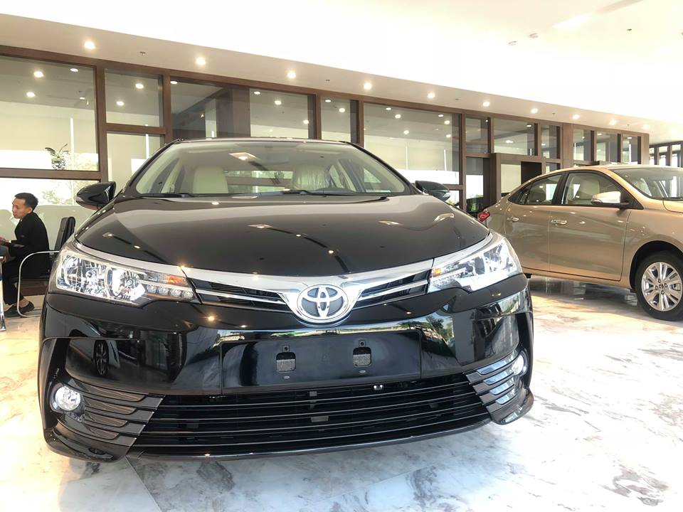 Toyota Corolla altis 1.8E MT 2018 - Bán Toyota Corolla Altis 1.8 E MT đủ màu, nhiều ưu đãi, giao xe ngay