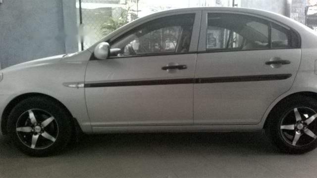 Hyundai Verna 2008 - Bán xe Hyundai Verna sản xuất năm 2008, màu trắng, xe nhập, giá tốt