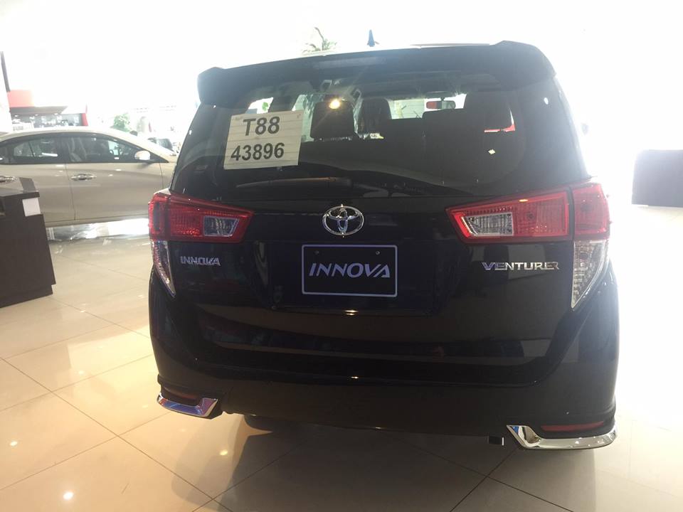 Toyota Innova G Venturer  2018 - Toyota Innova 2.0 Venturer model 2019 giá tốt nhất, K/M lớn T11, T12, trả góp 90%, mua xe chỉ với 220 triệu