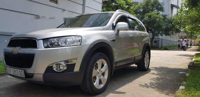 Chevrolet Captiva  LTZ  2013 - Chính chủ bán xe Chevrolet Captiva LTZ đời 2013, màu bạc