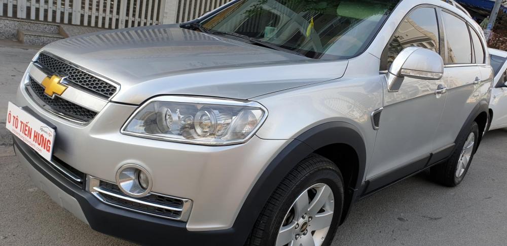 Chevrolet Captiva LT Maxx  2010 - Bán Chevrolet Captiva LT Maxx, máy dầu 2.0, số sàn, đk T5/ 2011, sx 2010, màu bạc mới đẹp