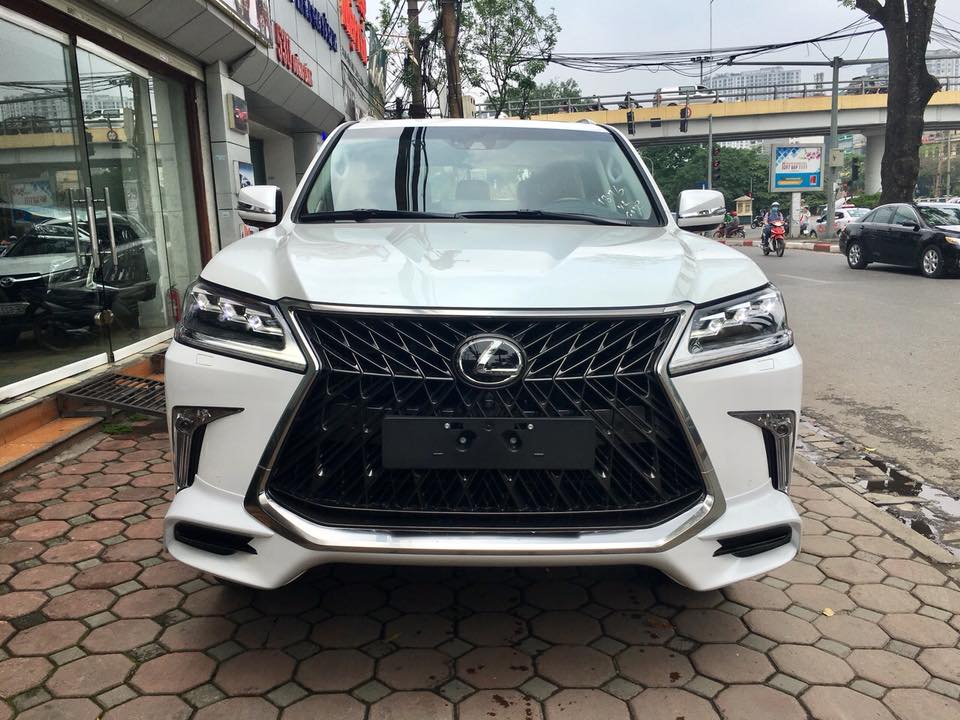 Lexus LX   2019 - Bán xe Lexus LX570S Super Sport model 2020 giá tốt, giao ngay toàn quốc, LH: Ms Hương 