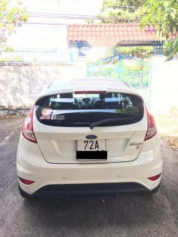 Ford Fiesta  1.5 Sport   2016 - Bán ô tô Ford Fiesta 1.5 Sport sản xuất năm 2016, màu trắng chính chủ