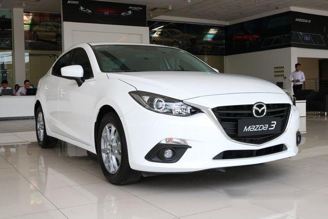 Mazda 3 2018 - Bán Mazda 3 sedan 1,5 năm sản xuất 2018, 659 triệu