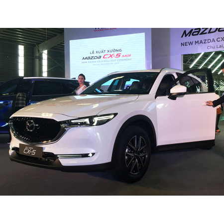 Mazda 5 CX-5 2.5L 2WD 2018 - Bán Mazda 5 CX-5 2.5L 2WD 2018, tặng bảo hiểm vật chất, phụ kiện trị giá 39tr, lh 0961.122.122 để có giá tốt