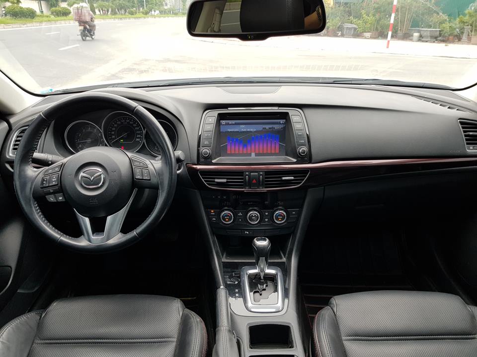 Mazda 3 1.5 2017 - Cần bán Mazda 3 1.5 FL (phanh điện tử) 2017, màu trắng siêu lướt