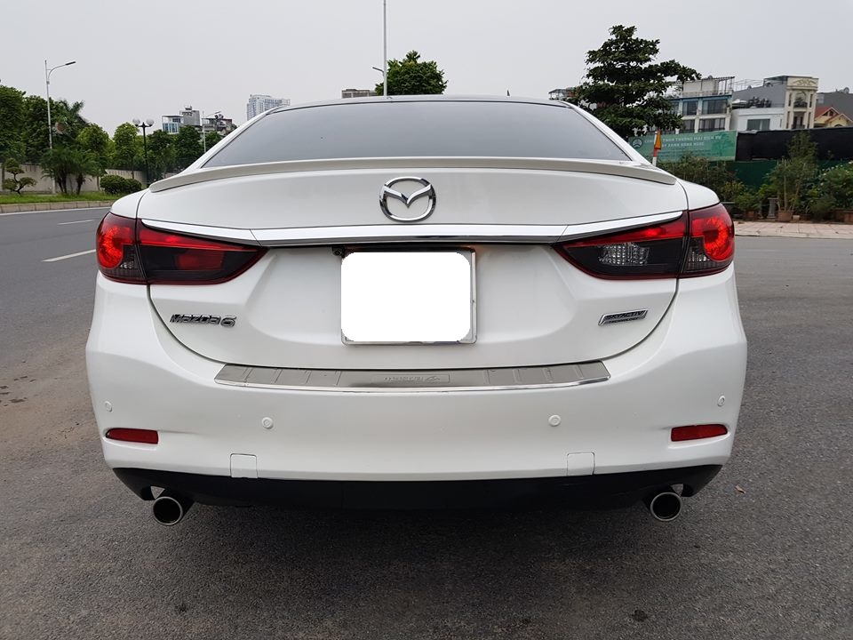 Mazda 3 1.5 2017 - Cần bán Mazda 3 1.5 FL (phanh điện tử) 2017, màu trắng siêu lướt