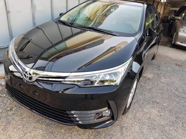 Toyota Corolla altis  1.8  2018 - Bán xe Toyota Corolla altis 1.8 2018, đời 2019, màu đen