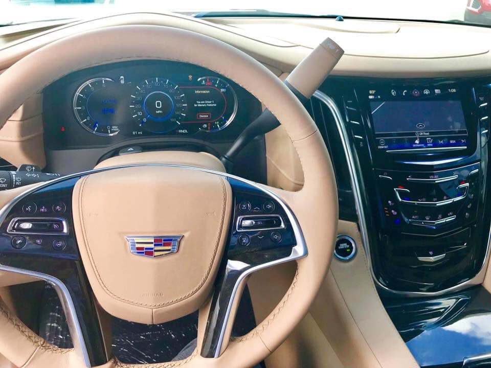 Cadillac Escalade ESV Platinum 2018 - Bán Cadillac Escalade ESV Platinum Model 2019, màu đen, nhập Mỹ