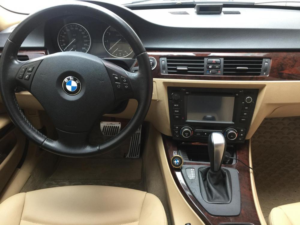 BMW 3 Series 320i 2010 - Bán xe BMW 3 Series 320i đời 2010, màu trắng, nhập khẩu nguyên chiếc