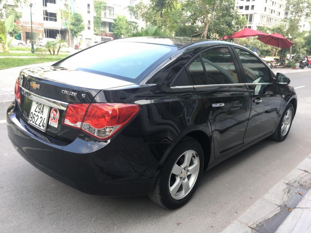 Chevrolet Cruze LS 2013 - Bán xe Chevrolet Cruze LS 2013, màu đen, giá 378tr